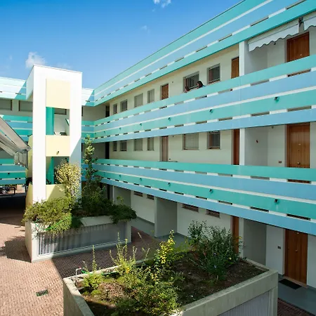 Apartment And Cozy Flat 100m From The - Beahost